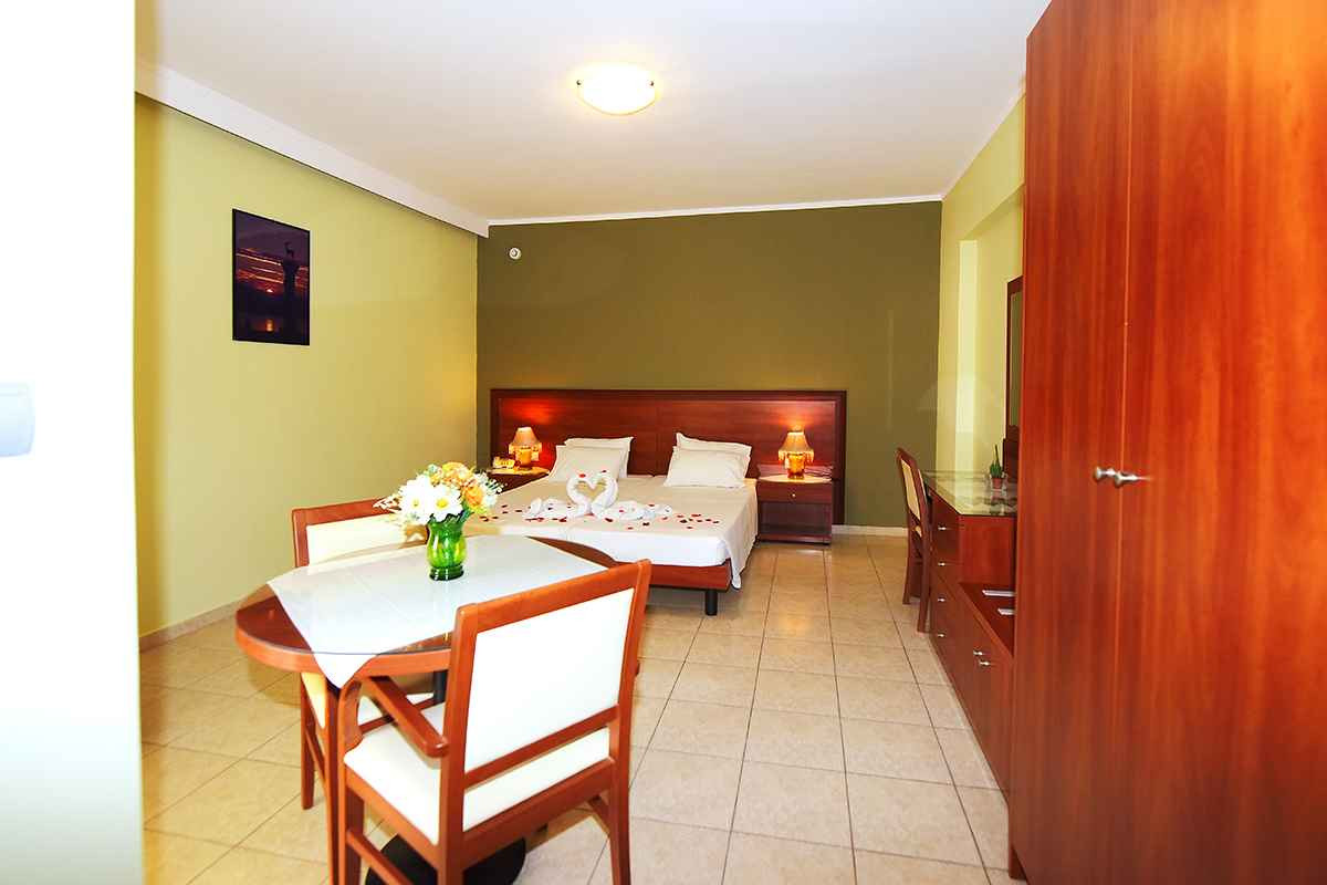 Esmeralda Hotel (Rhodes)