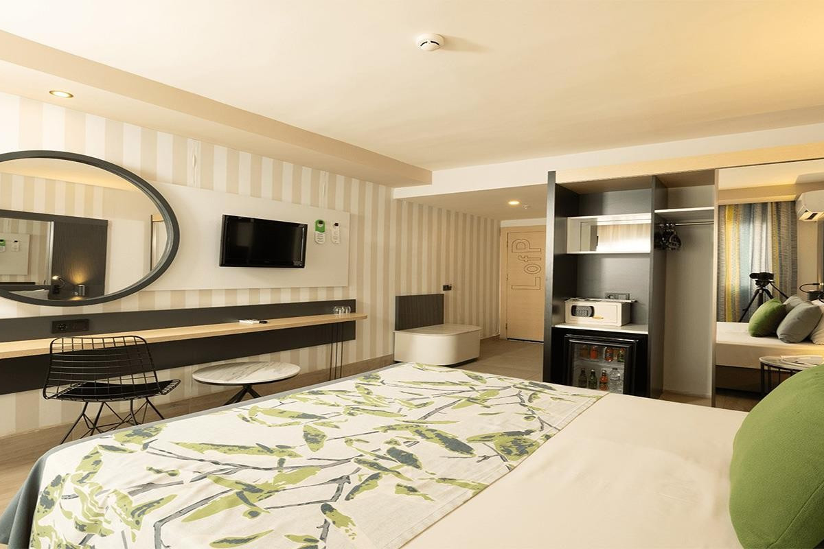 EOS Beach Resort