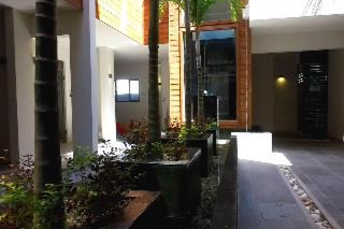 PEREYBERE HOTEL amp; APARTMENTS