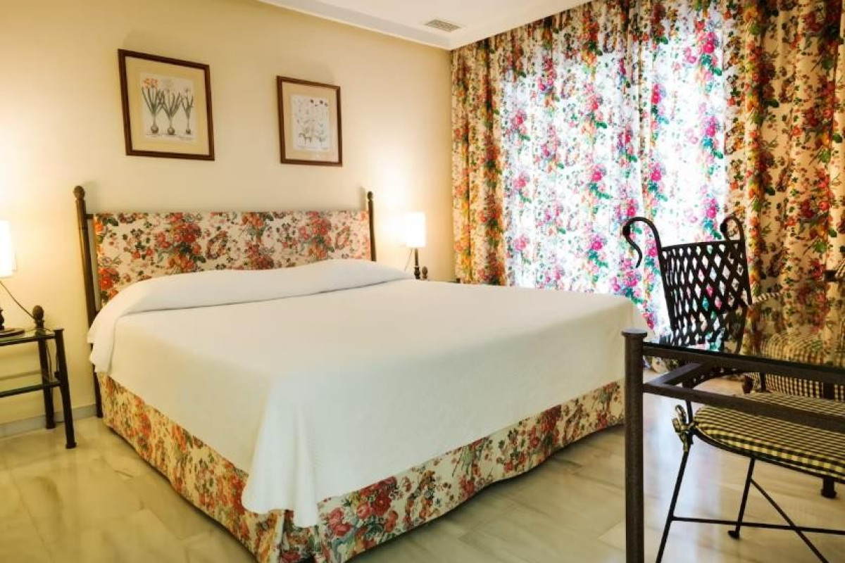 Monarque Sultan Aparthotel