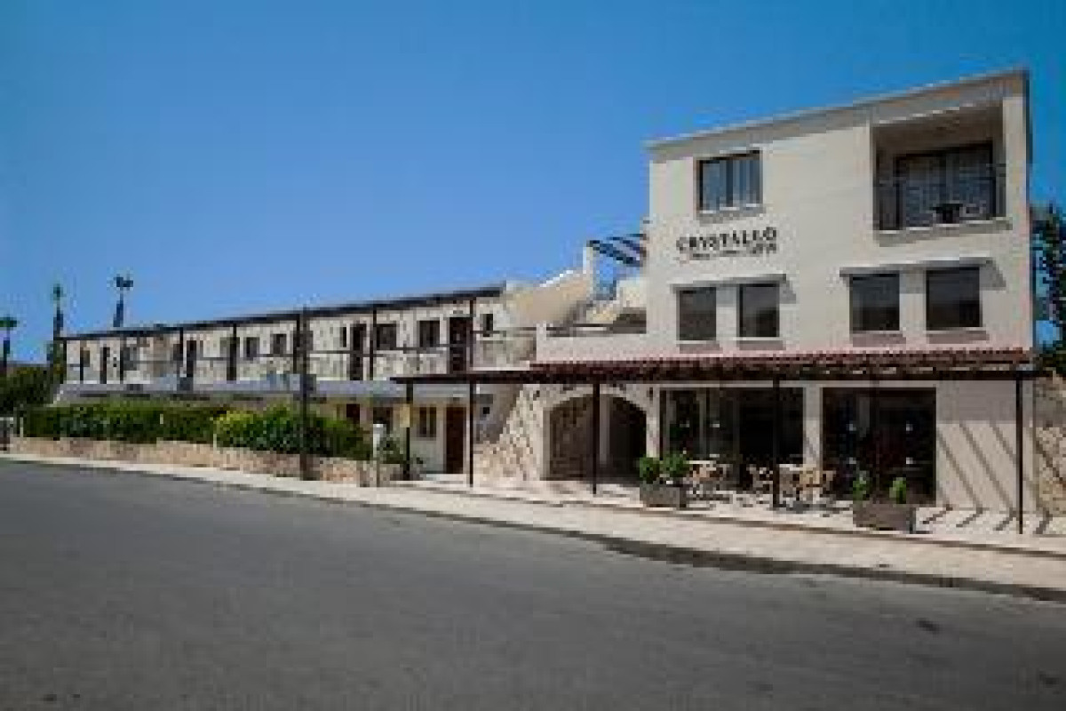 CRYSTALLO APARTMENTS