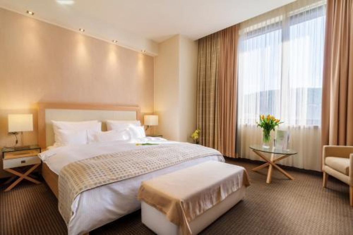 HOTEL ROGGE.