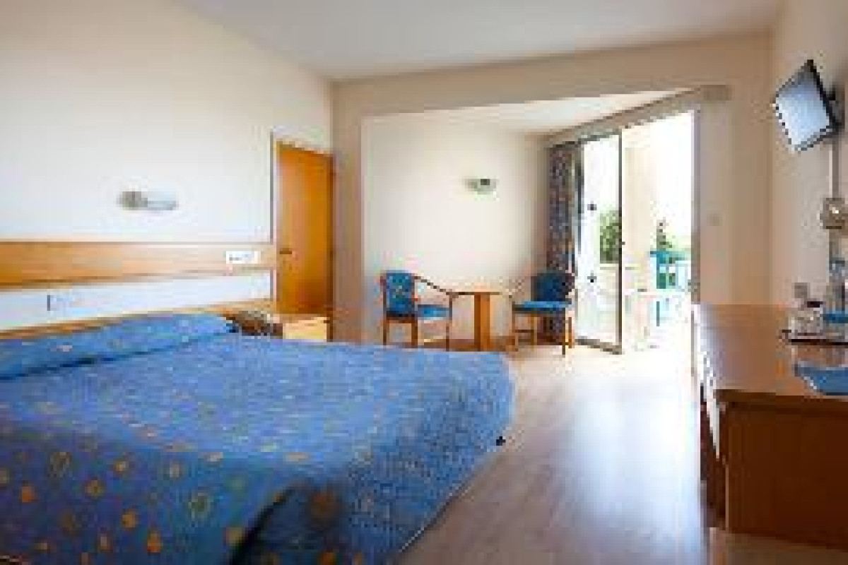 KISSOS HOTEL