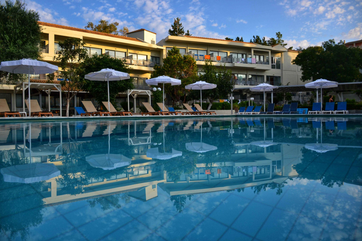 Dassia Holiday Club
