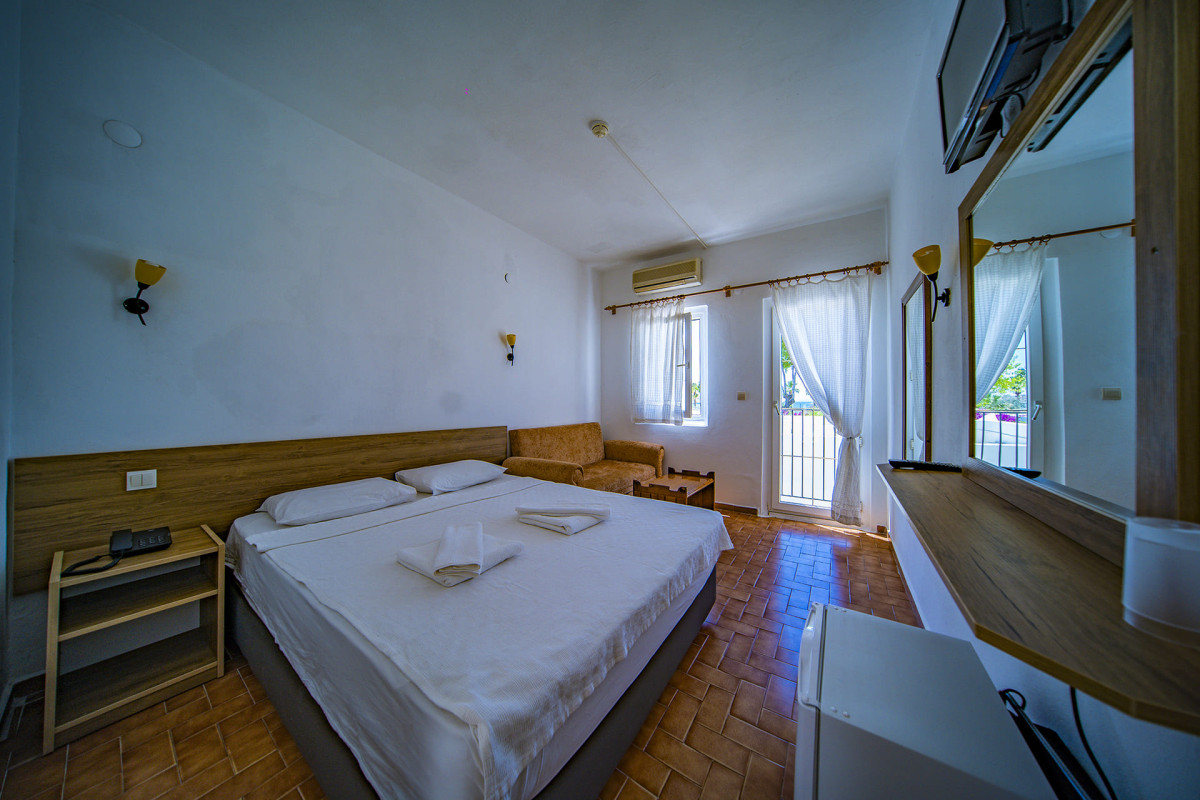 Nagi Beach Hotel