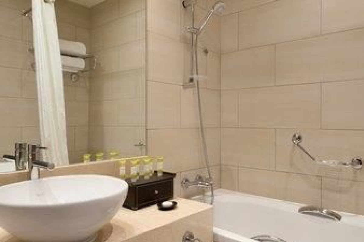 RAMADA BY WYNDHAM ABU DHABI DOWNTOWN