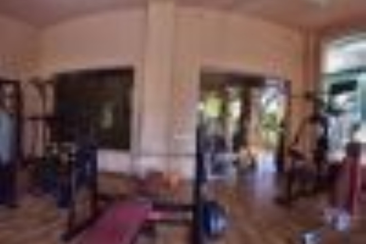 ROMANCE REGENCY CLUB*****