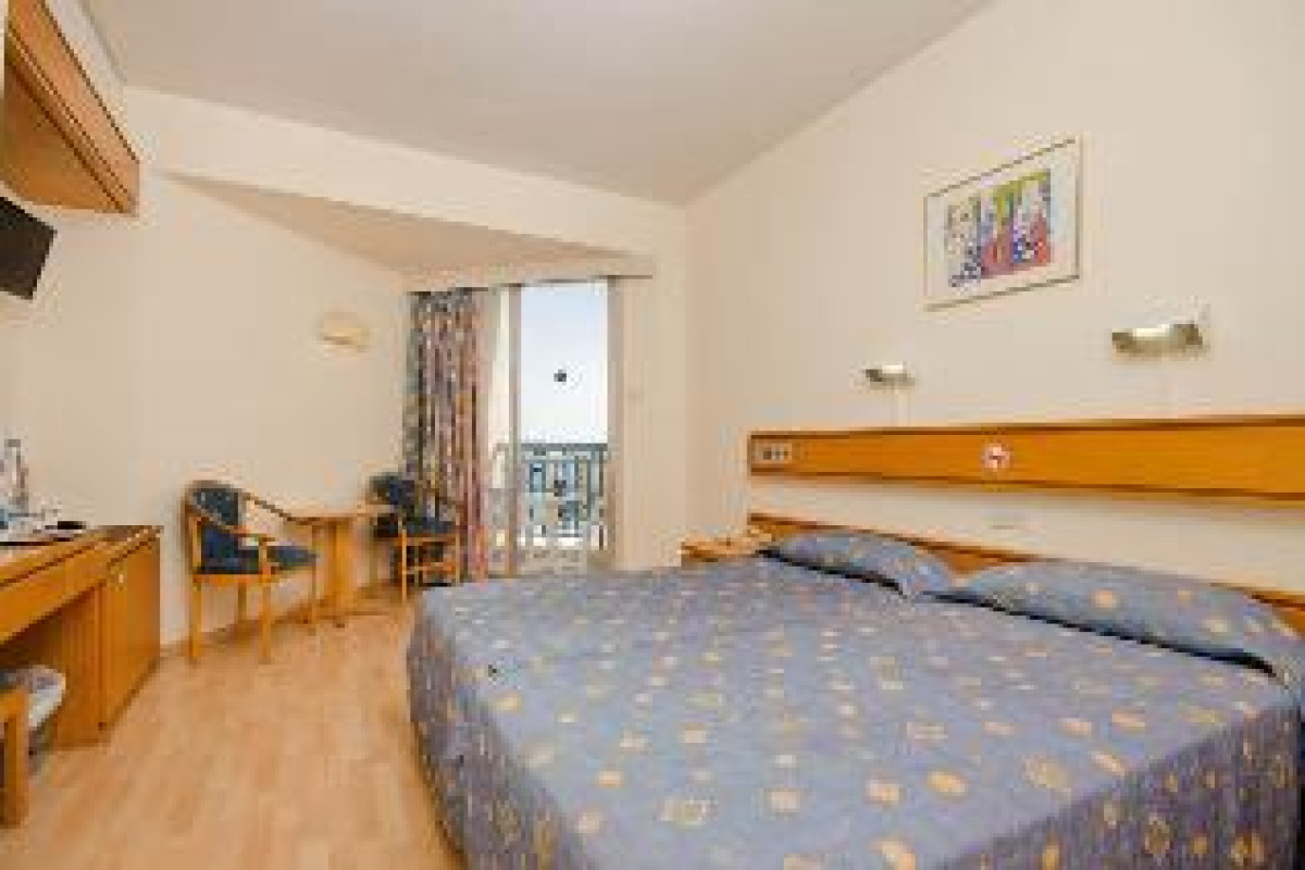 KISSOS HOTEL