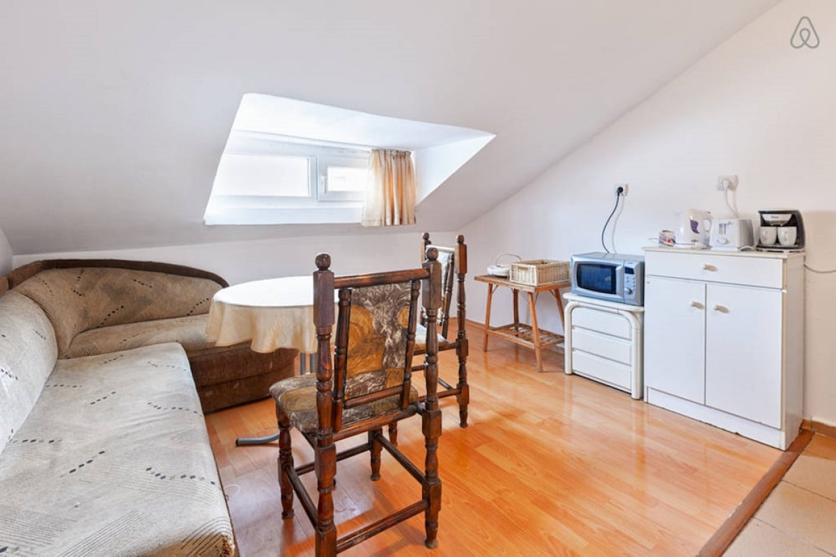 SAMUIL APARTMENTS