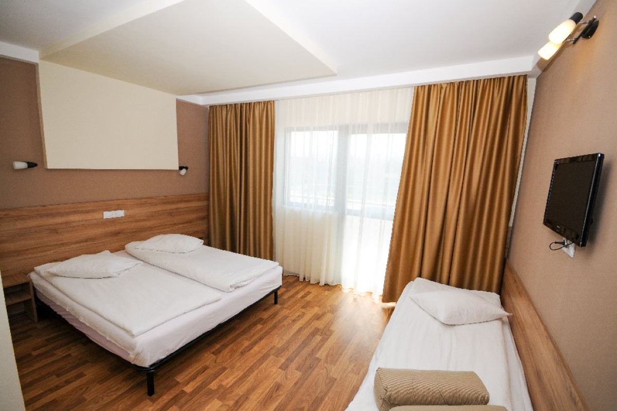 PENSIUNEA HOLIDAY
