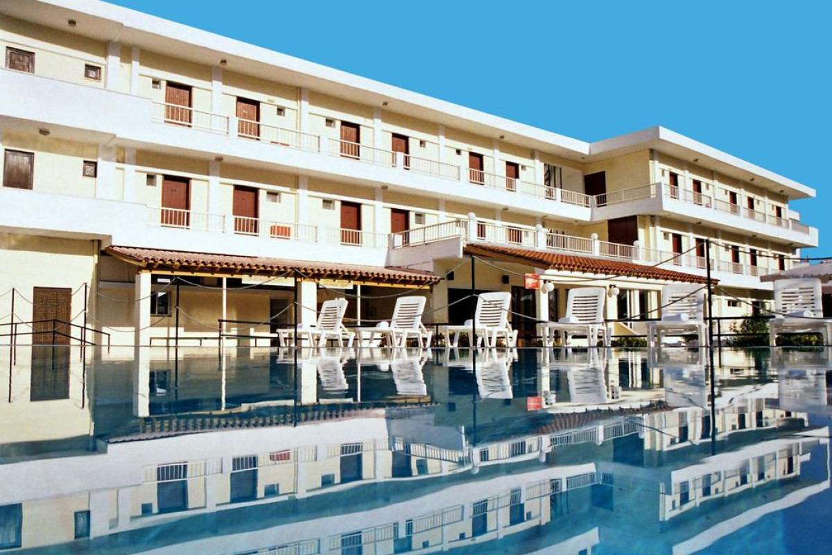 Prassino Nissi Hotel