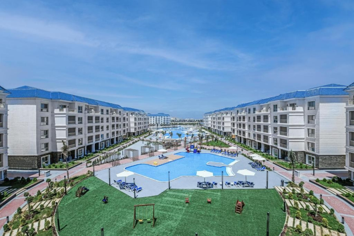 Azur One Eleven Hotel