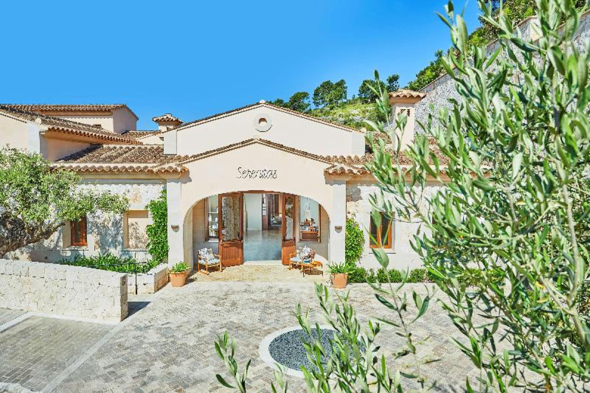 Cap Vermell Grand