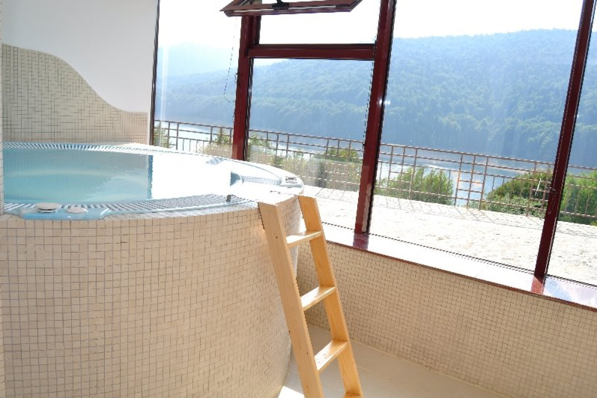 HOTEL VALEA CU PESTI