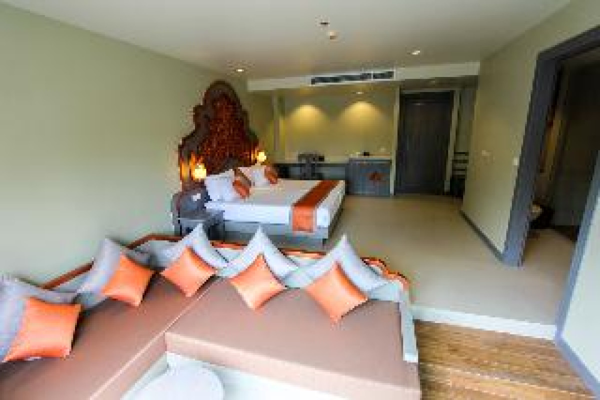 MAIKHAO PALM BEACH RESORT