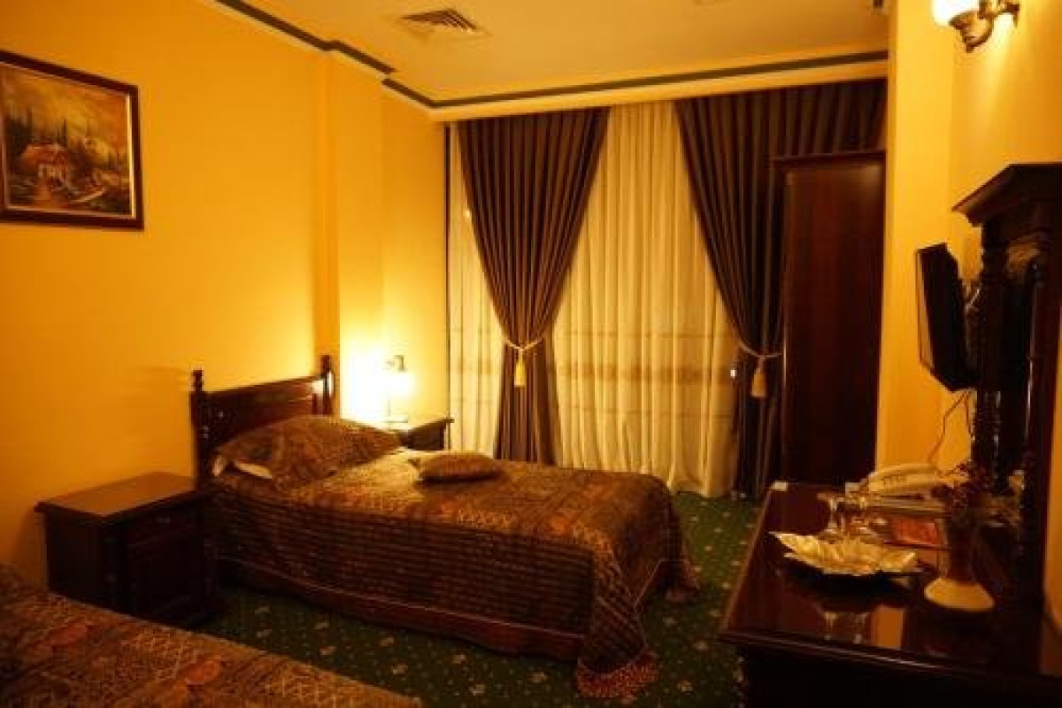 HOTEL CENTRAL