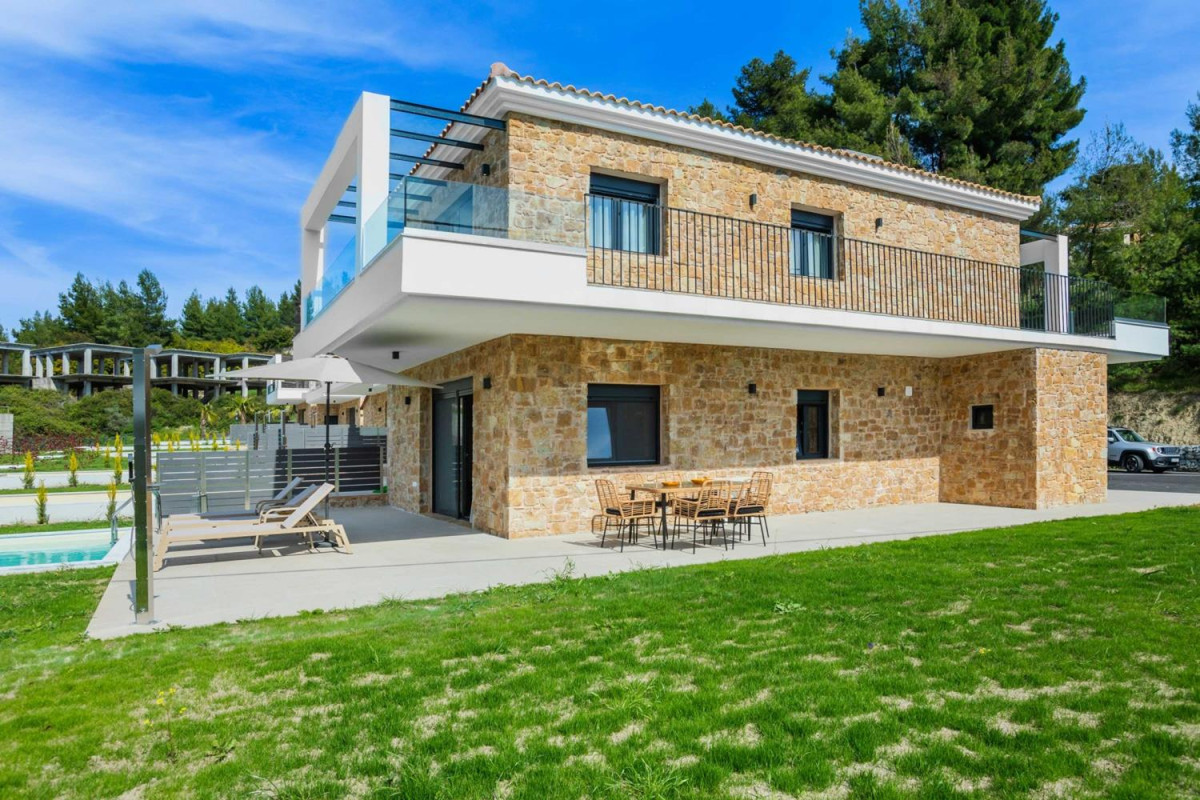 Epta Villas