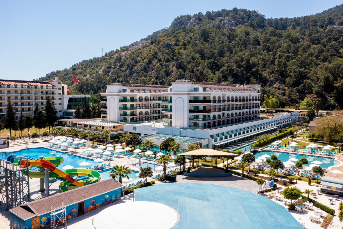 Dosinia Luxury