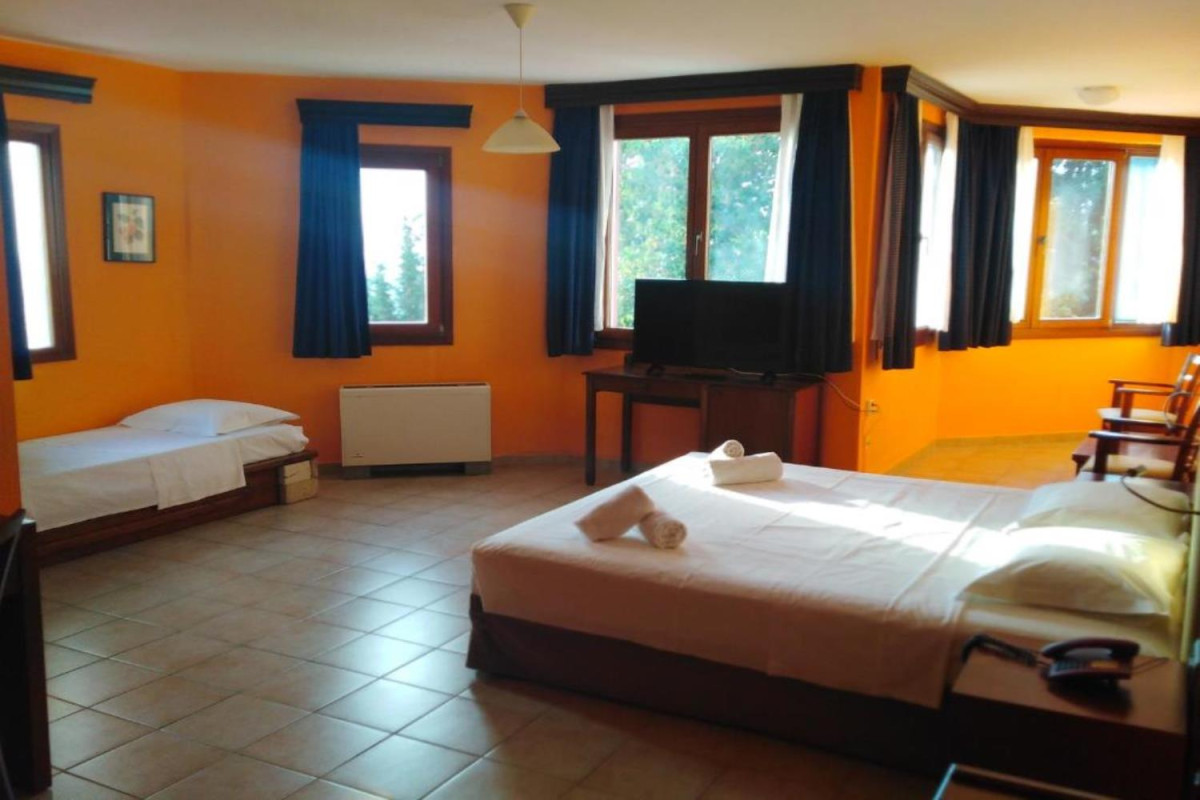 Roxani Country House