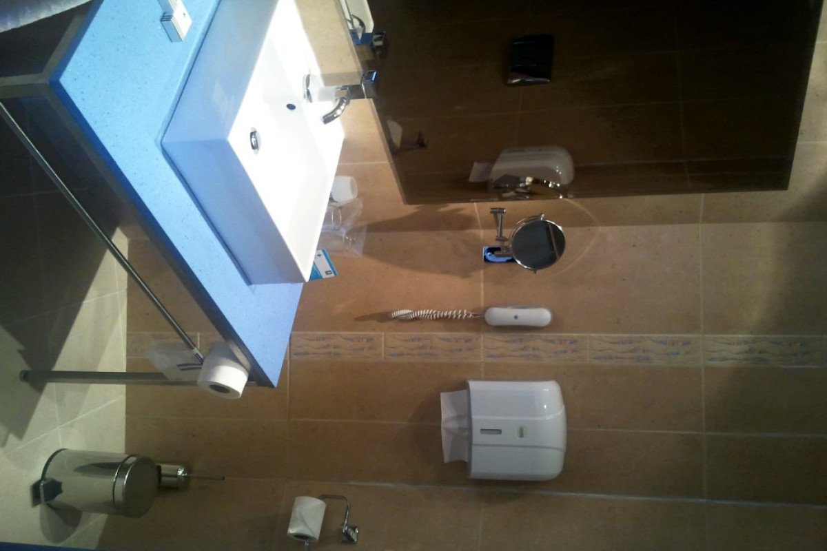 Azalia (St.Constantin:E) 4*
