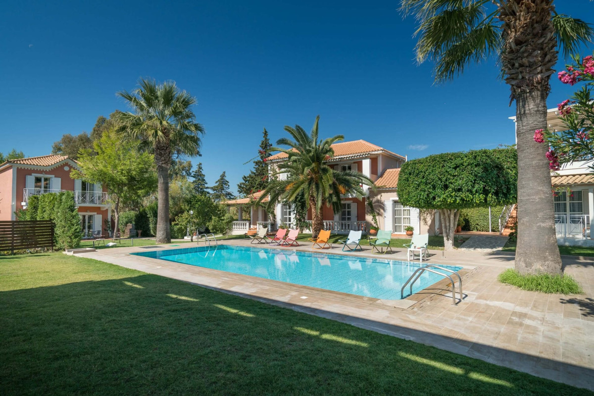 Aeolos Boutique Hotel  Suites