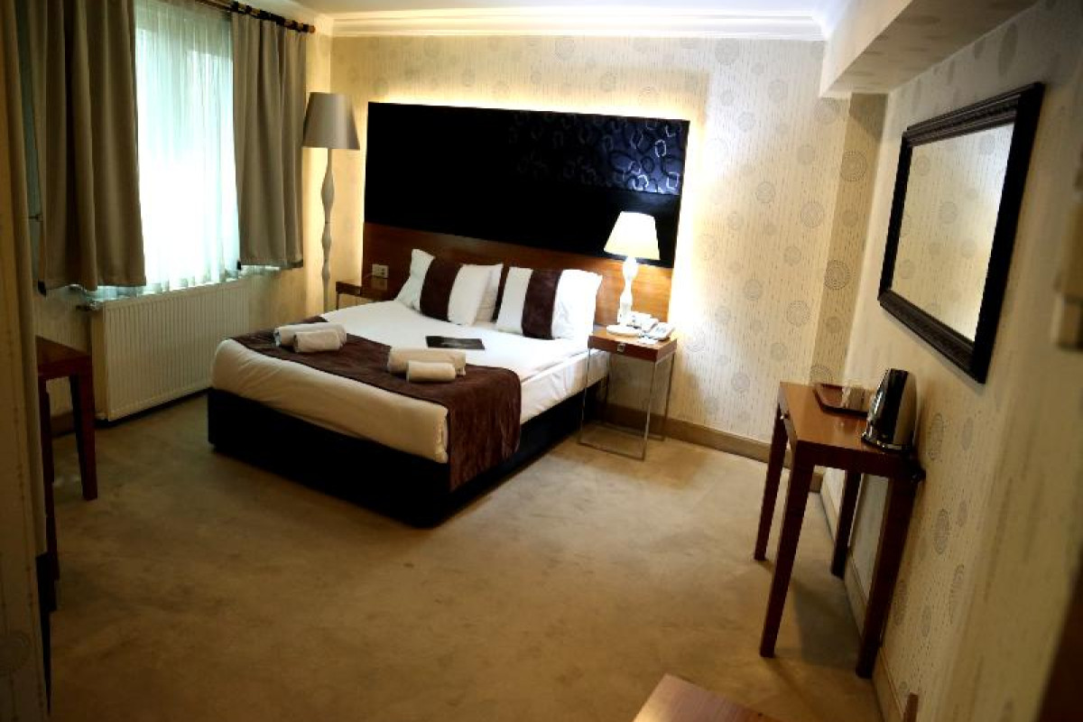Lion City Hotel
