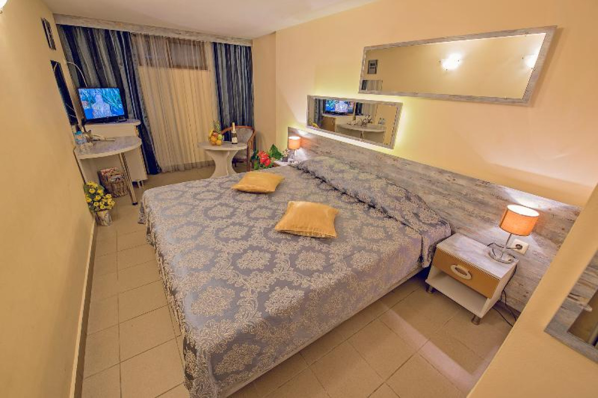 VICTORIA HOTEL