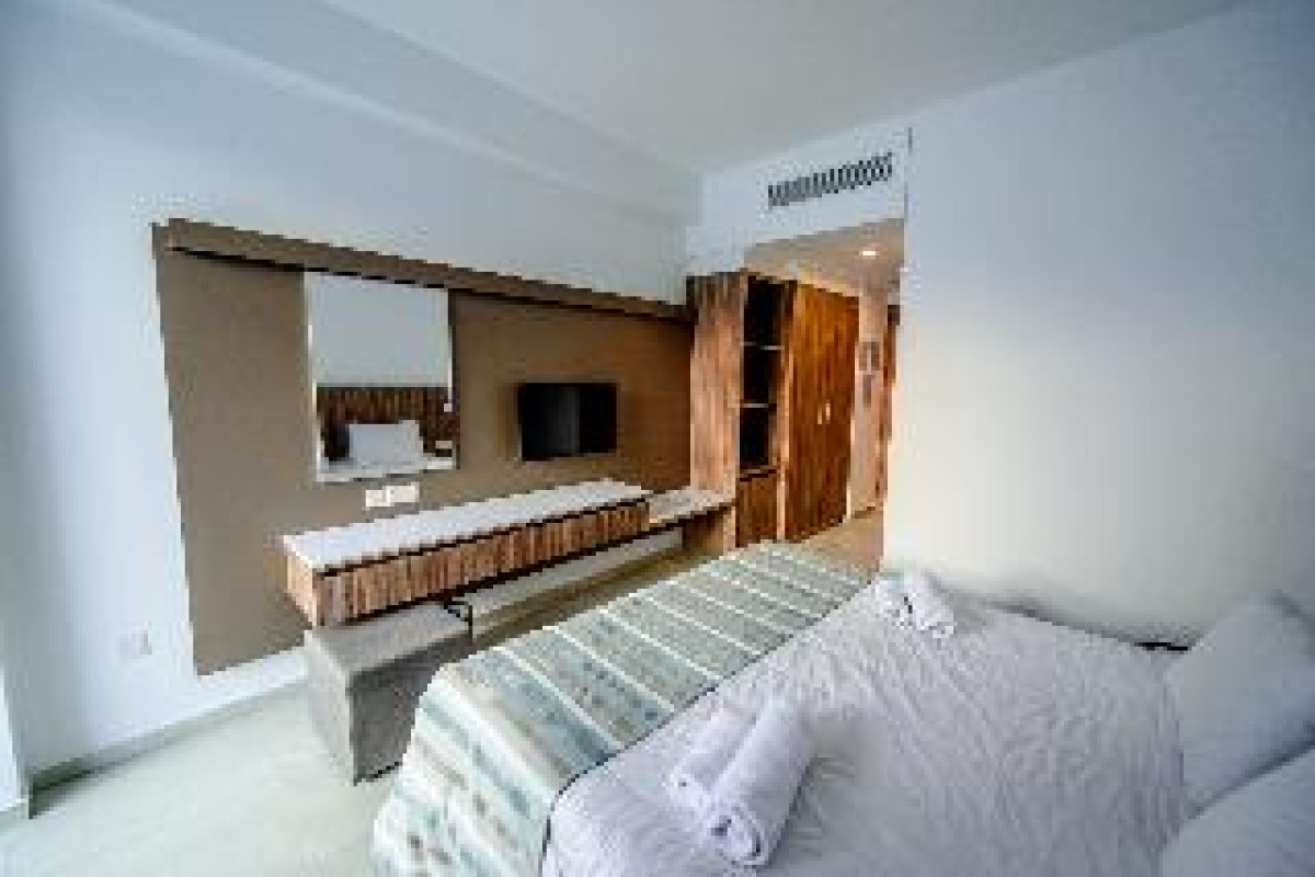 Eleana Hotel