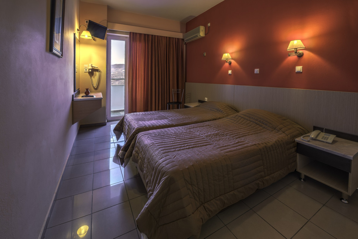 Dimitris Paritsa Hotel