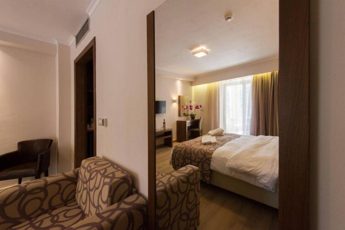 Adams Hotel