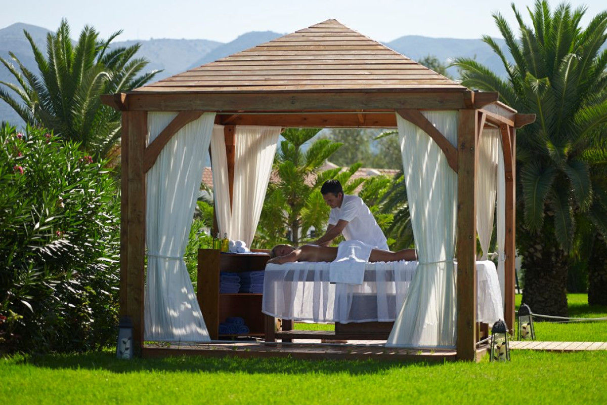 Roda Beach Resort  Spa