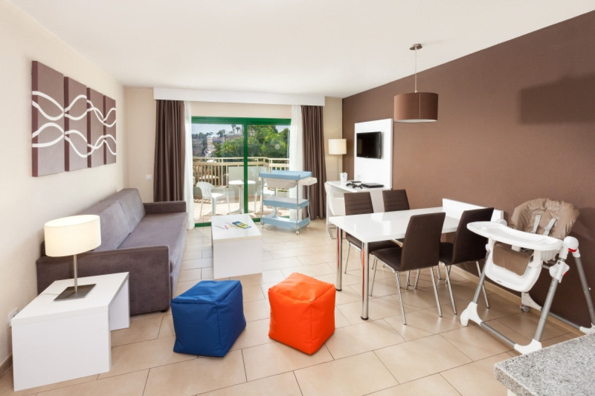 Hotel Playaolid Suites  Apartments
