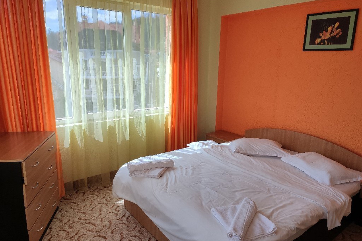 HOTEL IRI.