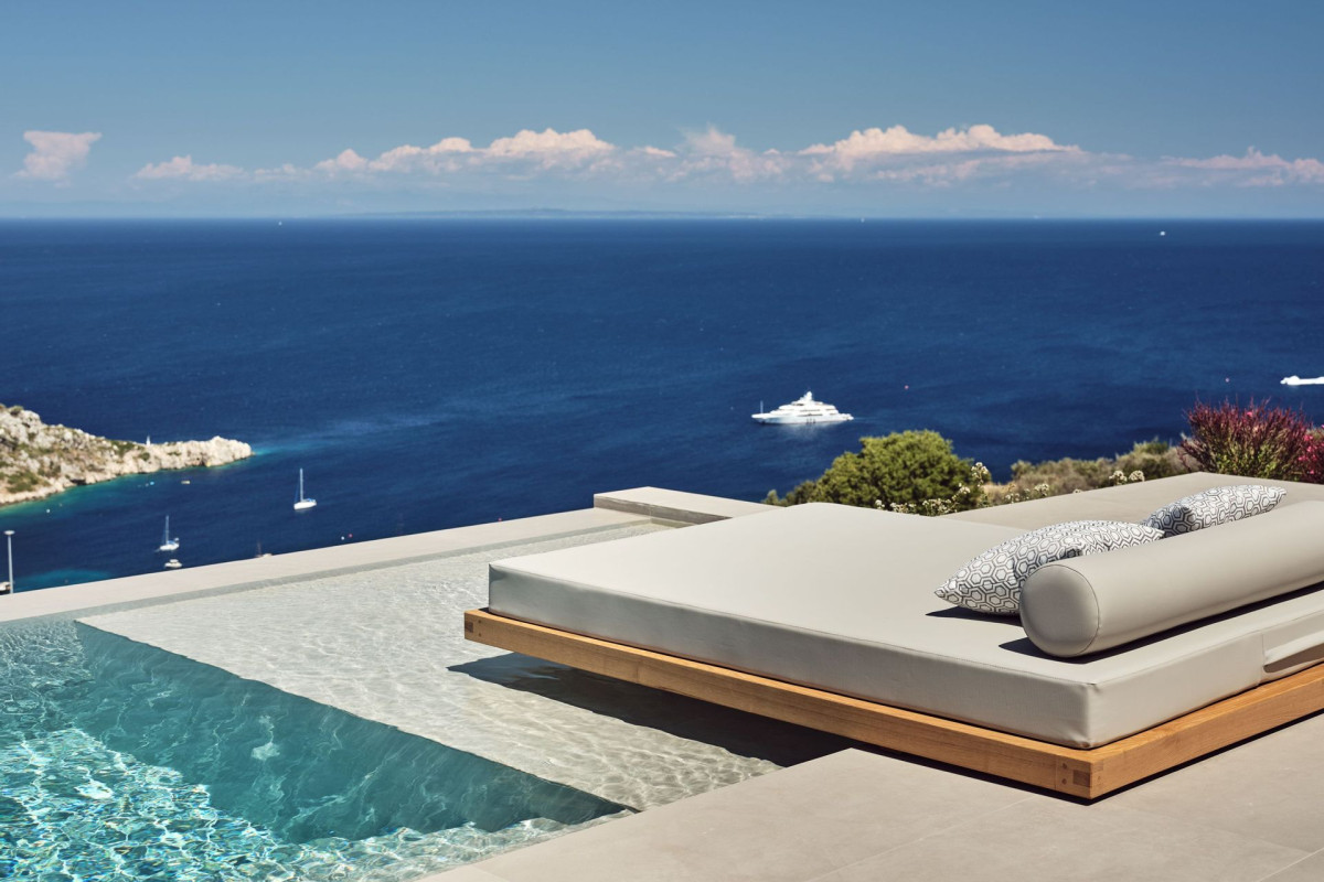 Etheria Luxury Villas & Suites