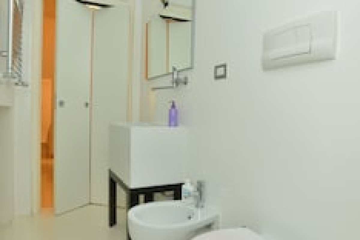IZZHOME DESIGN APARTMENT