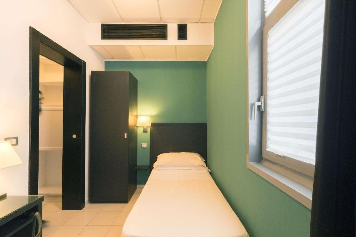 BEST WESTERN EXECUTIVE BUSINESS HOTEL