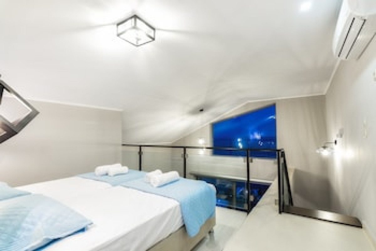 PEARL LUXURY LIVING