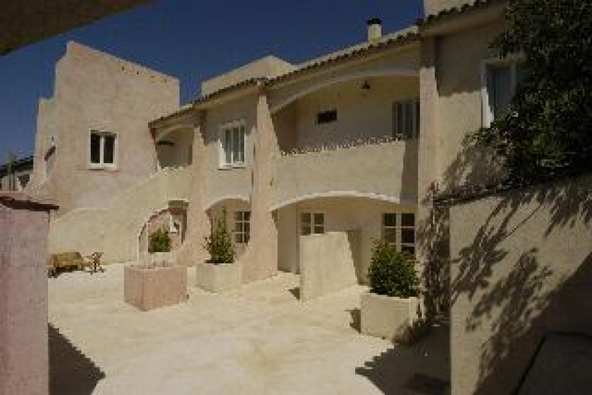ALBERGO DIFFUSO OMU AXIU