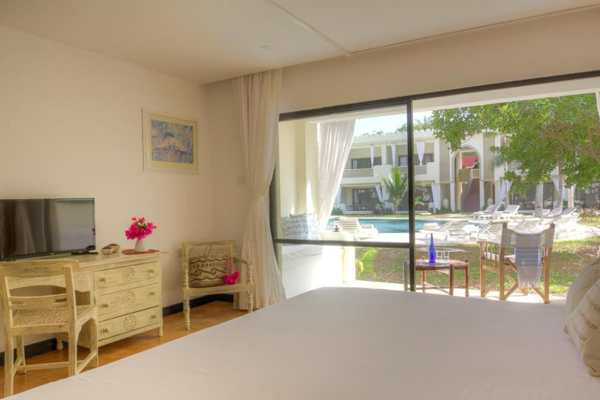 Sandies Malindi Dream Garden and Safari Tsavo Explorer RO