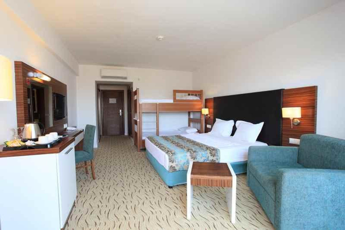 KUSADASI PALM WINGS BEACH RESORT