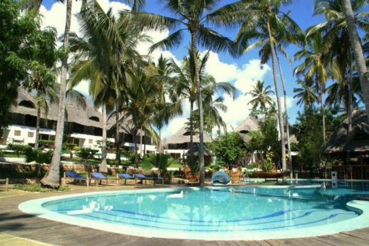 Paradise Beach Resort