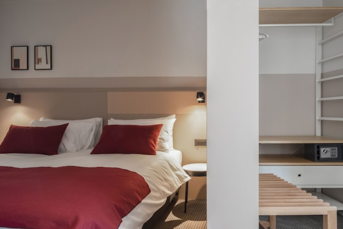 ATLAS APARTHOTEL