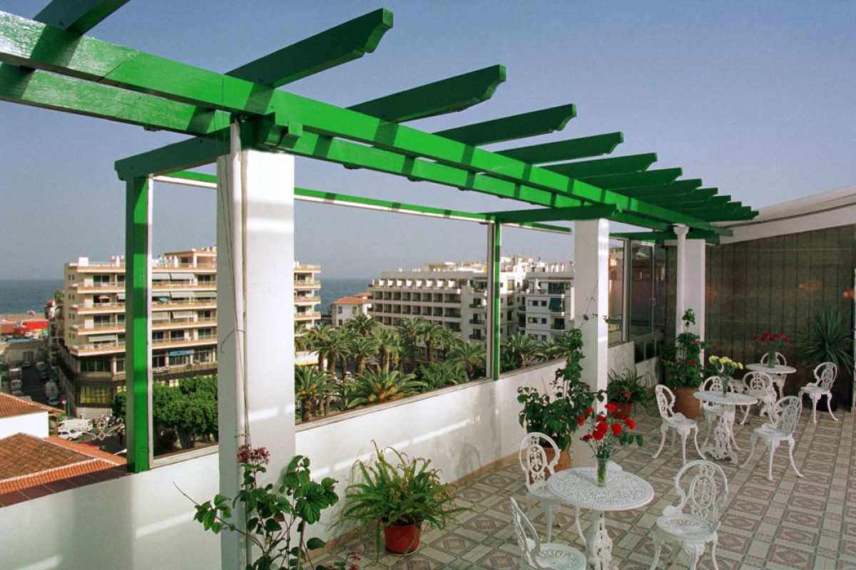 Aparthotel Tropical