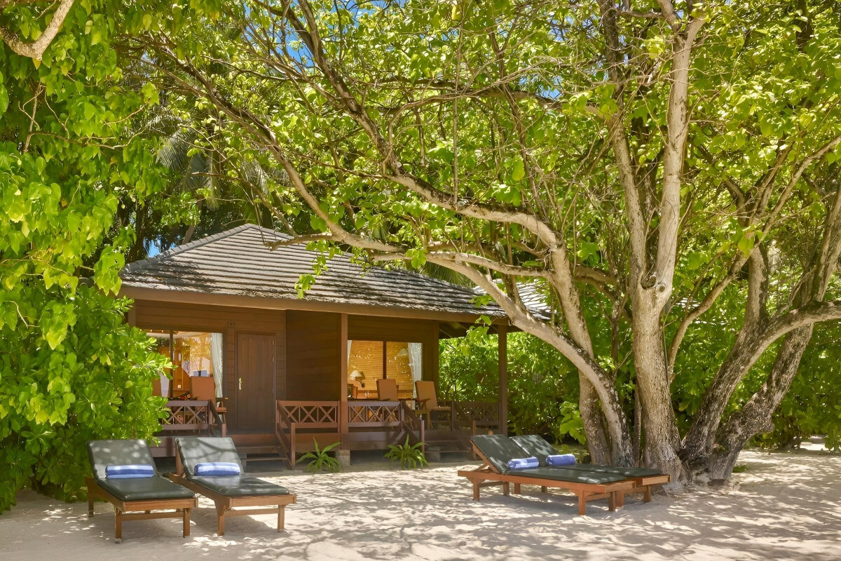 Royal Island Resort & Spa