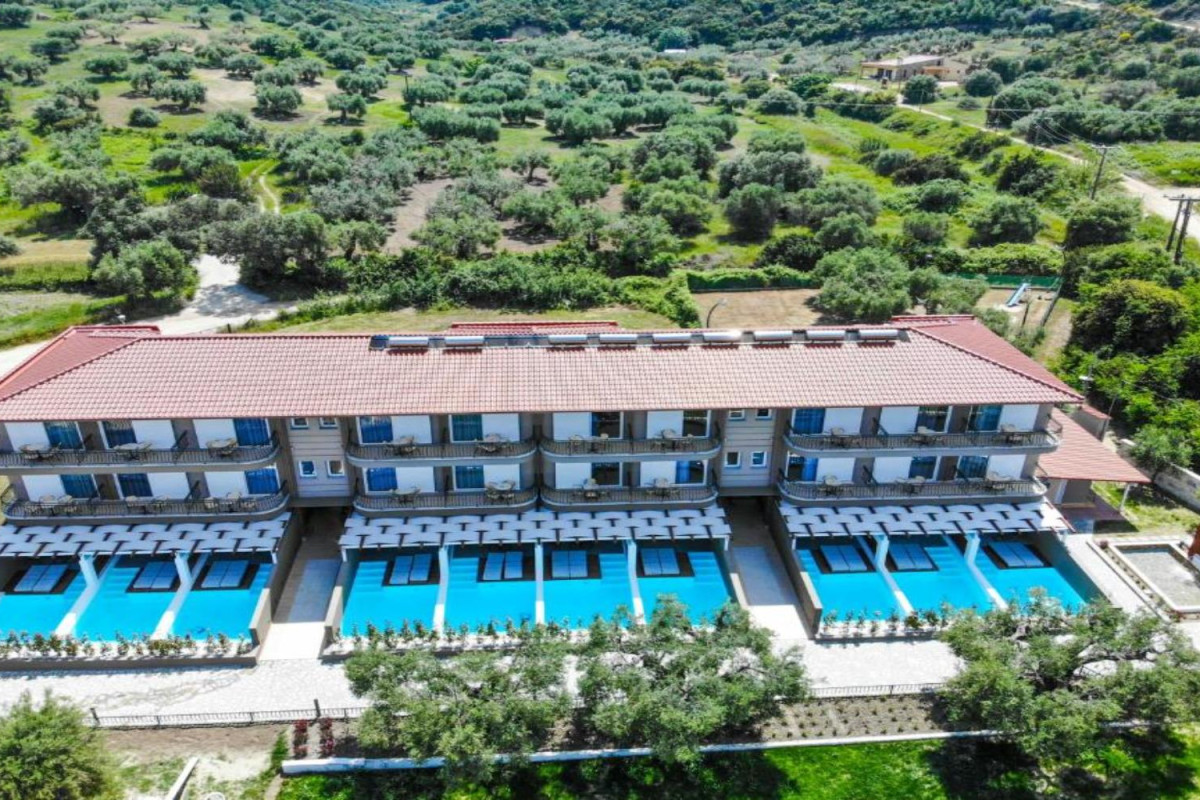 Royal Hotel Polichrono