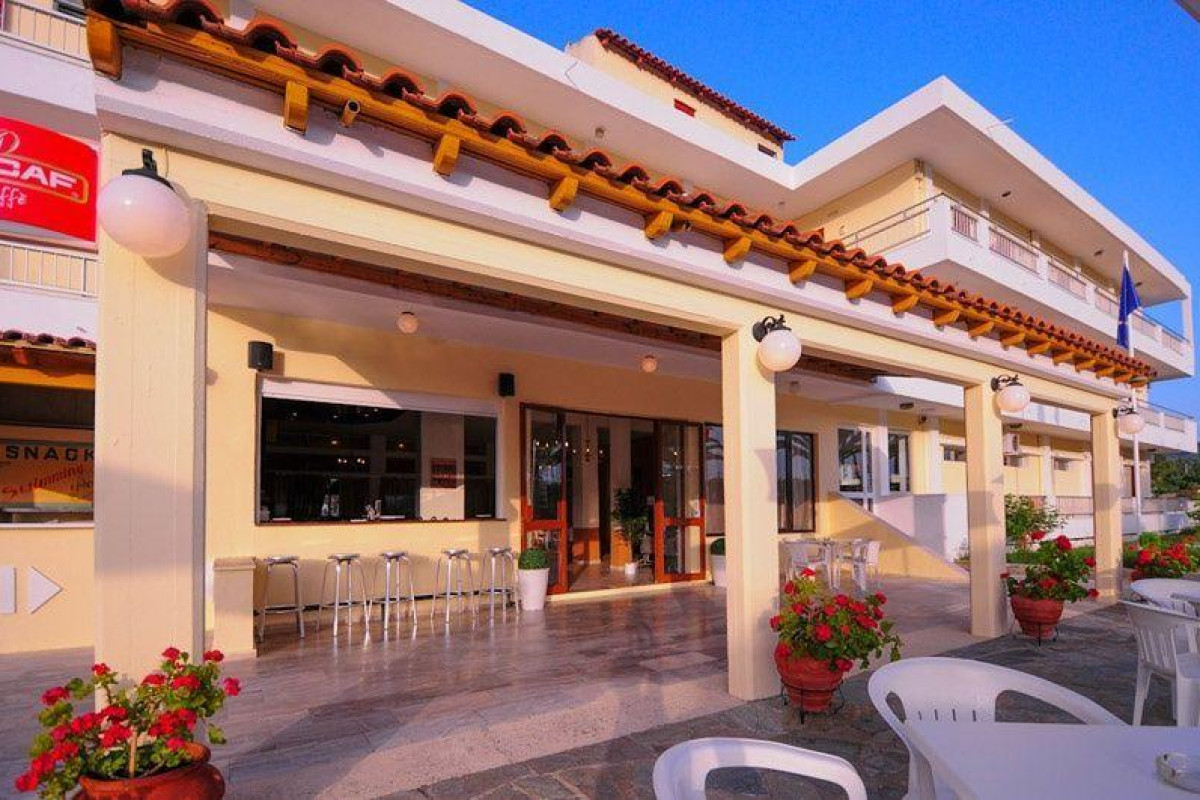 Prassino Nissi Hotel