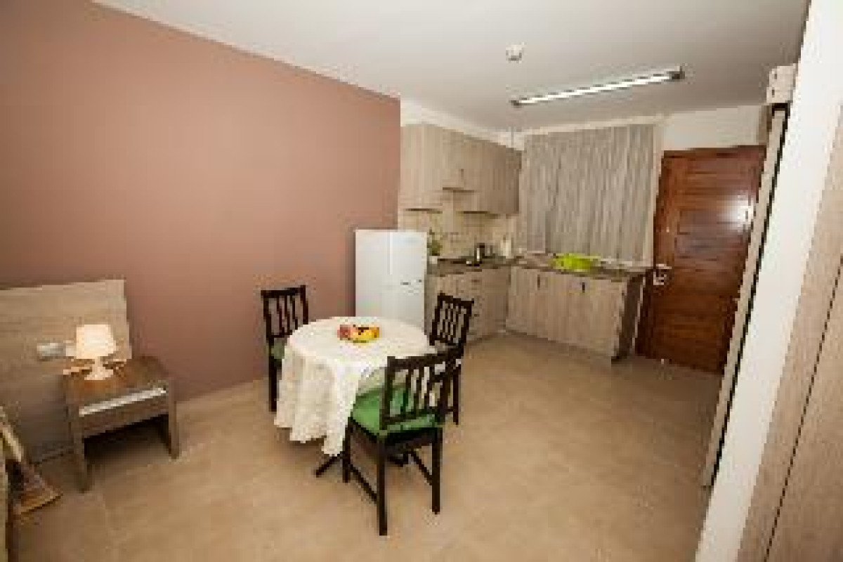 CRYSTALLO APARTMENTS