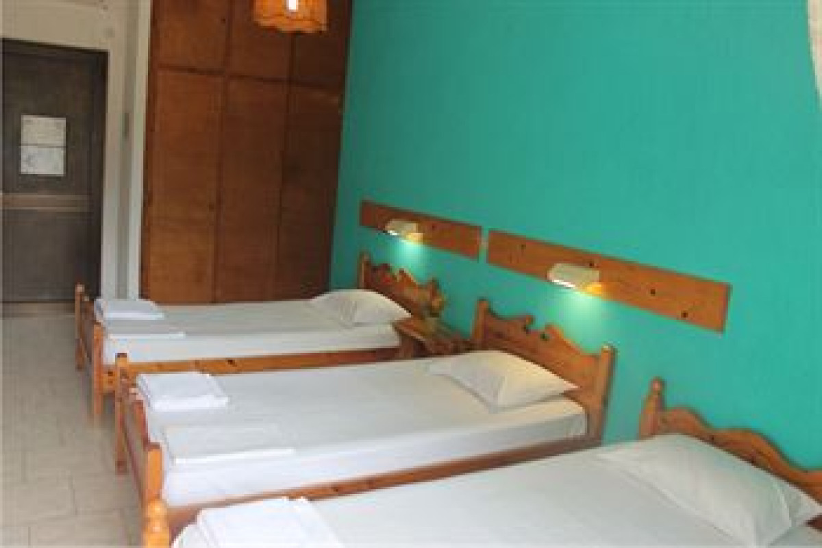 LE MIRAGE HOTEL