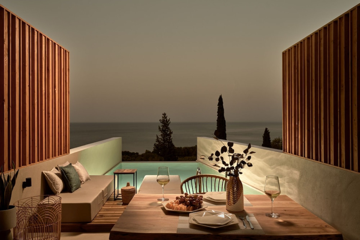 THE SALL SUITES COMPLEX B - SEA VIEWS
