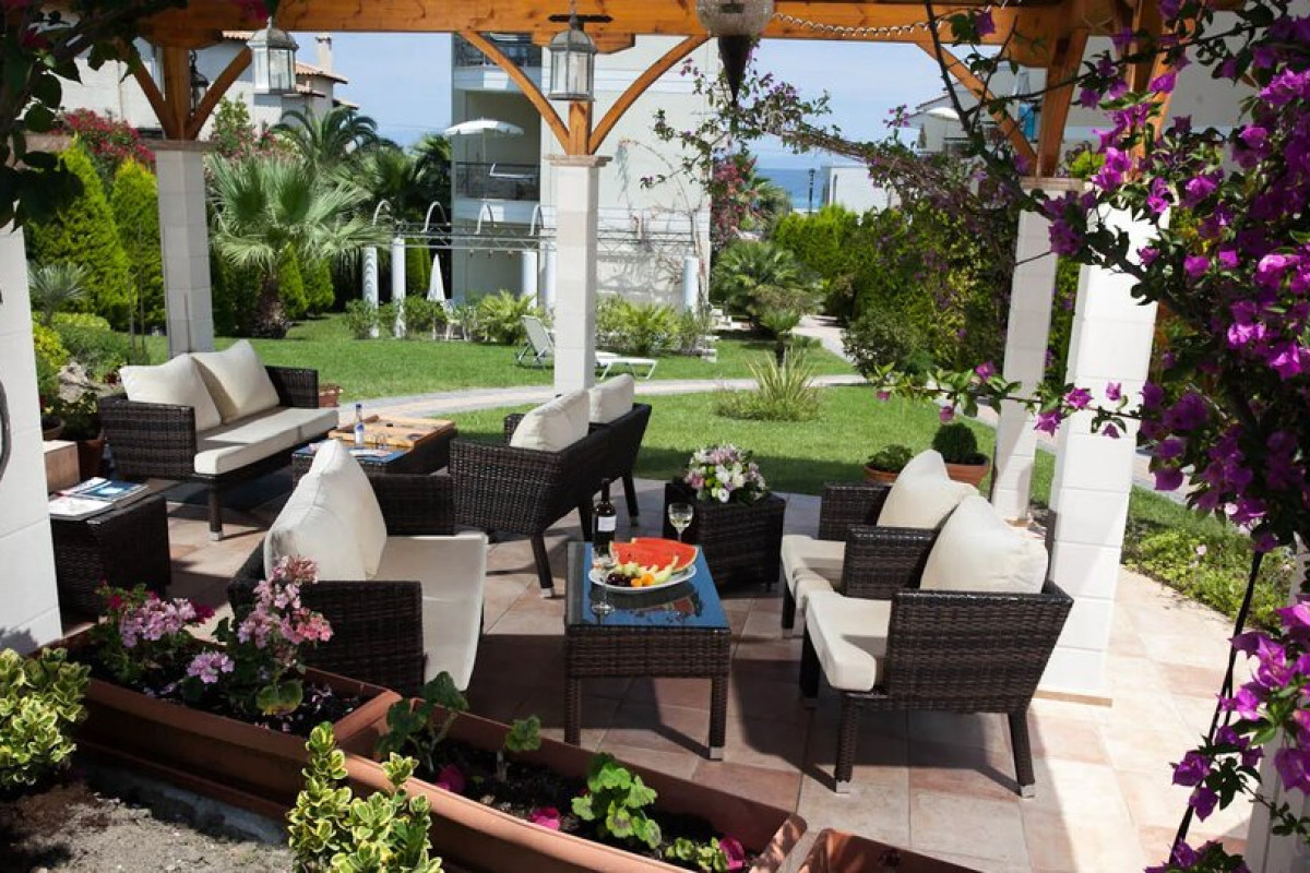 Sun Residence - Seaside Hotel  Suites